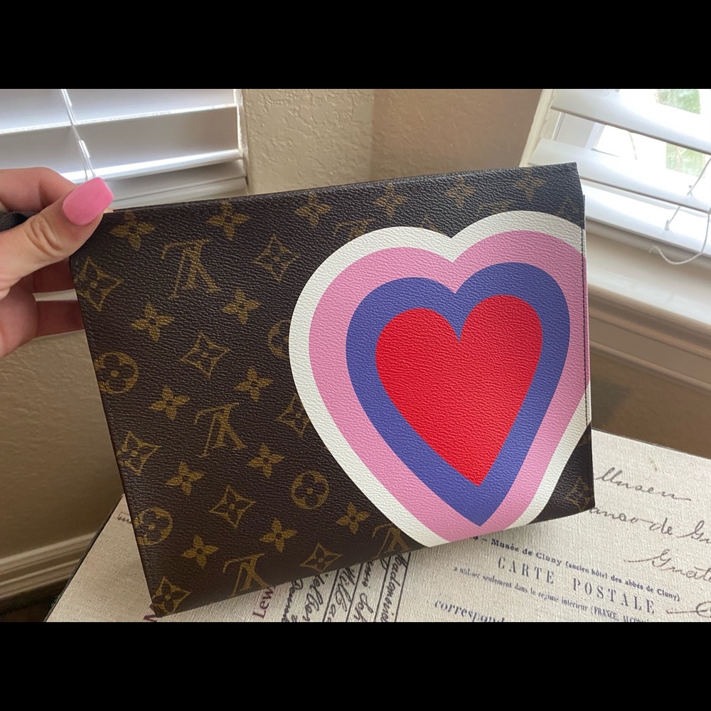 Authentic Louis Vuitton Game On Toiletry Pouch 26